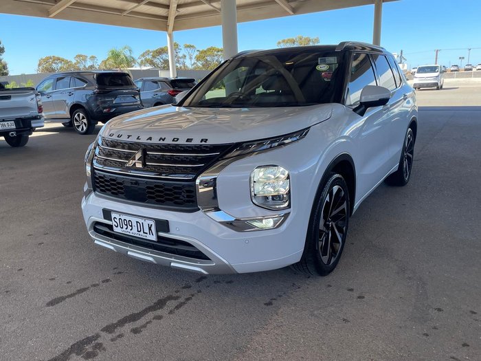 2022 Mitsubishi Outlander Exceed Tourer