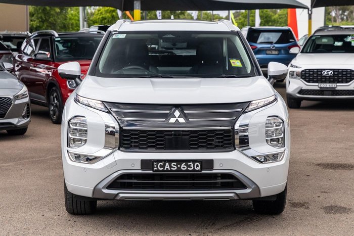 2025 Mitsubishi Outlander Exceed