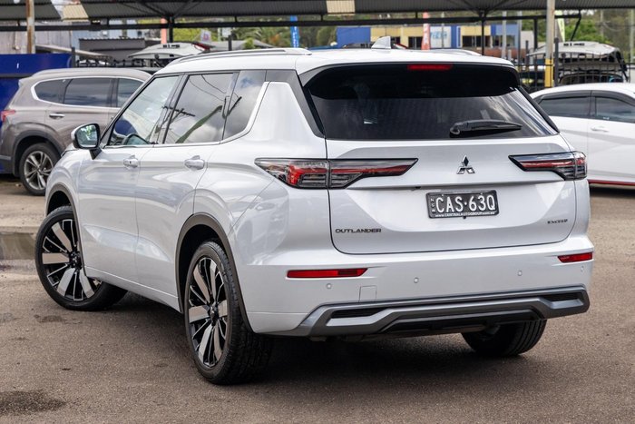 2025 Mitsubishi Outlander Exceed