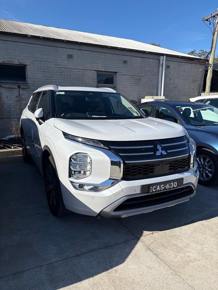 2025 Mitsubishi Outlander Exceed