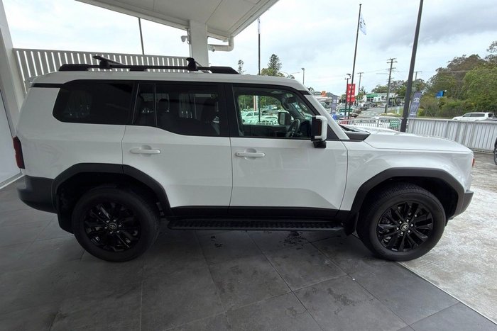 2025 Toyota Landcruiser Prado