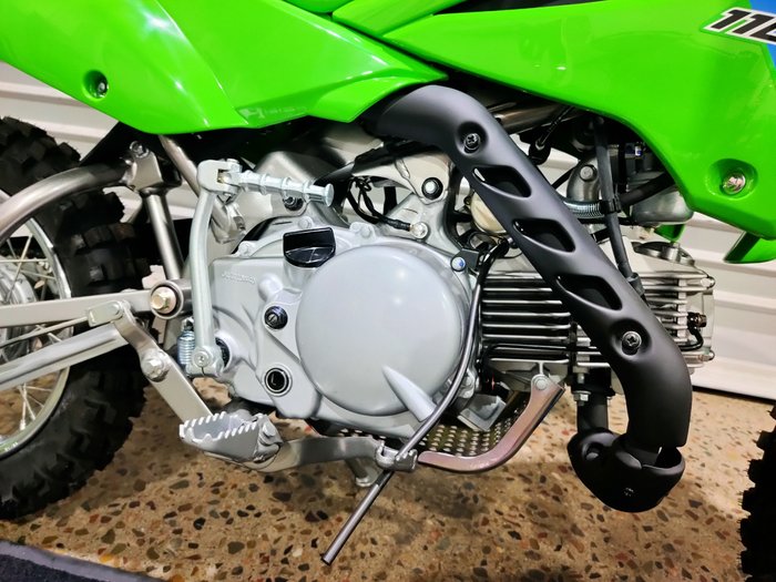 2027 KAWASAKI KLX110R MINI BIKE GREEN