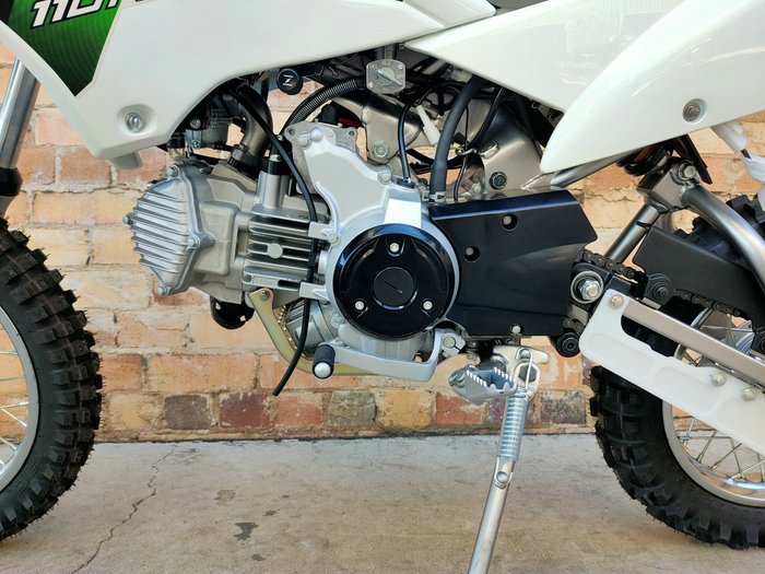 2027 KAWASAKI KLX110RL MINI BIKE WHITE