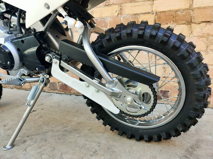2027 KAWASAKI KLX110RL MINI BIKE WHITE