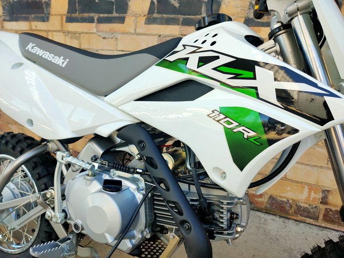 2027 KAWASAKI KLX110RL MINI BIKE WHITE
