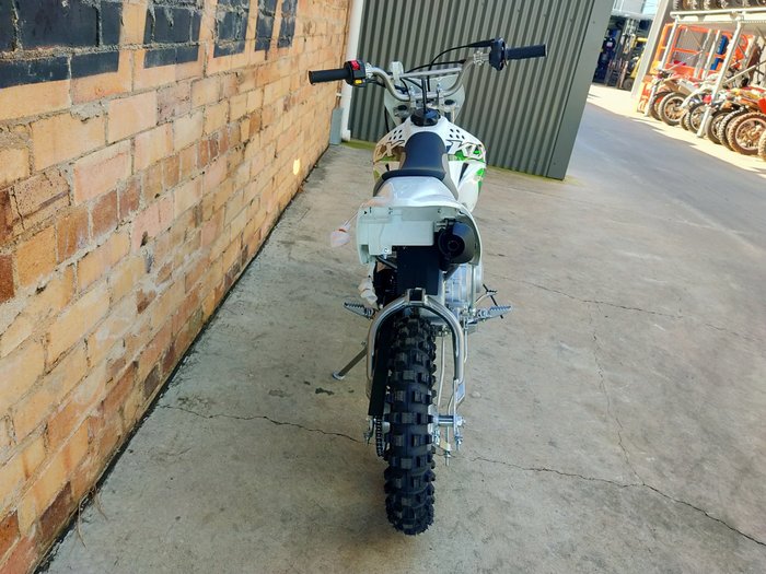 2027 KAWASAKI KLX110RL MINI BIKE WHITE