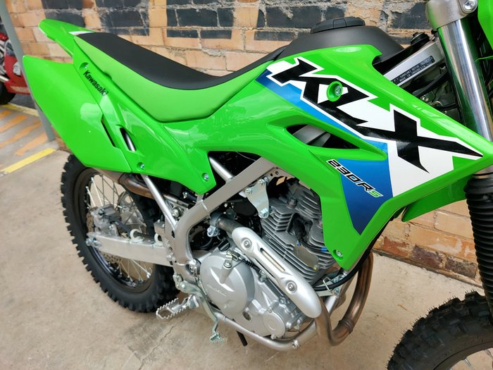 2027 KAWASAKI KLX230R S ENDURO GREEN