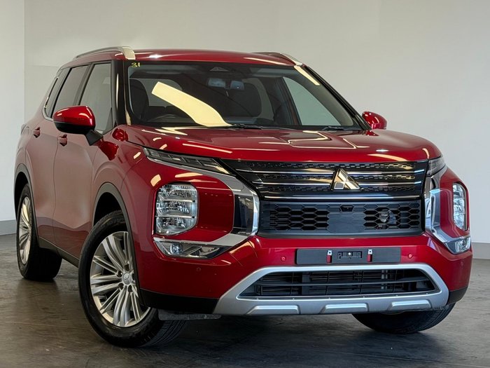 2024 Mitsubishi Outlander LS