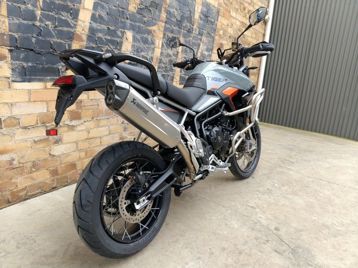 2027 TRIUMPH TIGER 900 DESERT EDITION ROAD GREY