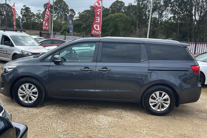 2015 Kia Carnival Si