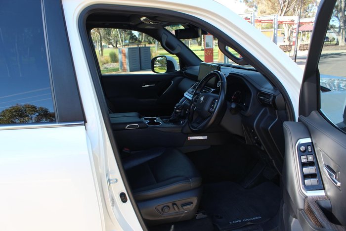2022 Toyota Landcruiser