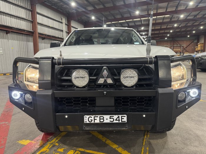 2024 Mitsubishi Triton GLX