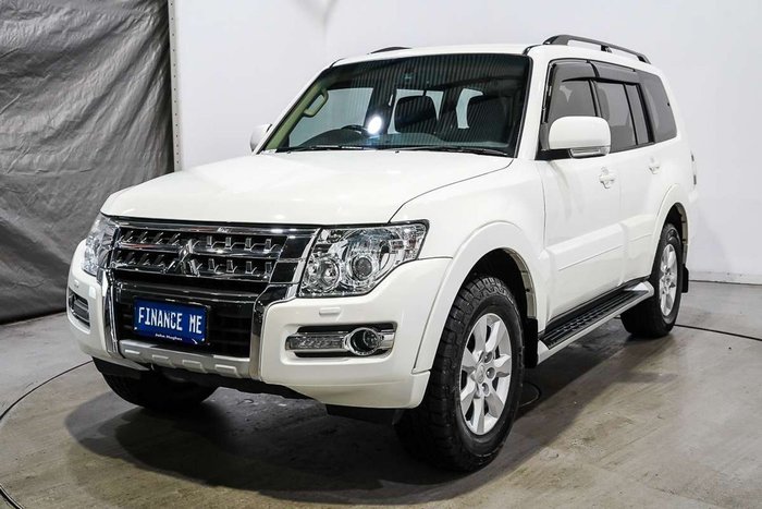 2021 Mitsubishi Pajero
