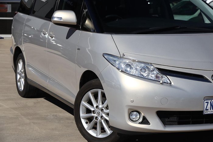 2013 Toyota Tarago GLX