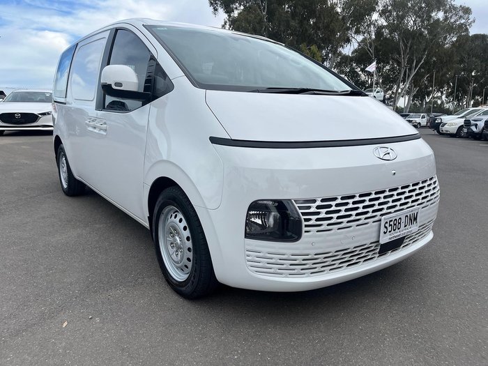 2023 Hyundai STARIA LOAD
