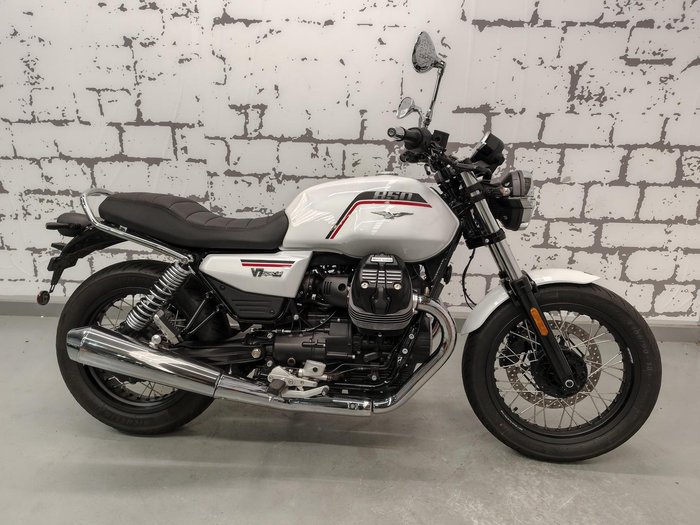 2025 Moto Guzzi V7 Special Special White