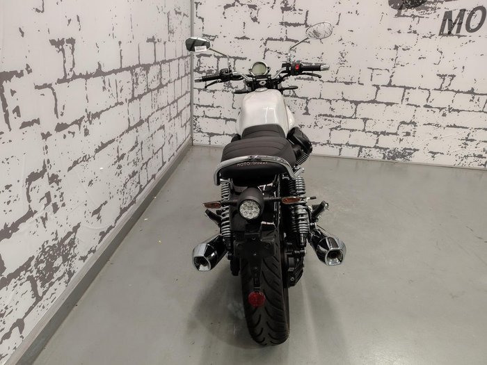 2025 Moto Guzzi V7 Special Special White