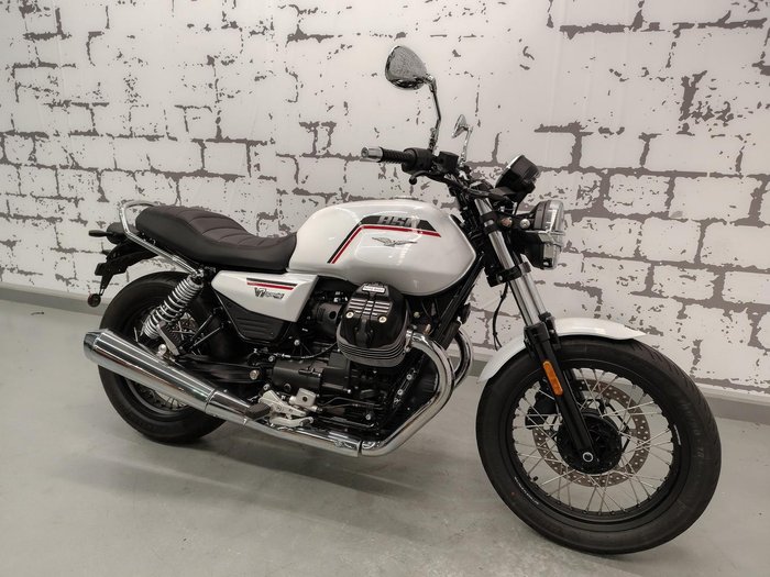 2025 Moto Guzzi V7 Special Special White