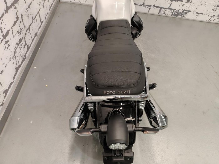 2025 Moto Guzzi V7 Special Special White