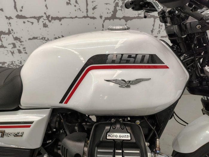 2025 Moto Guzzi V7 Special Special White