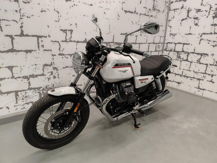 2025 Moto Guzzi V7 Special Special White