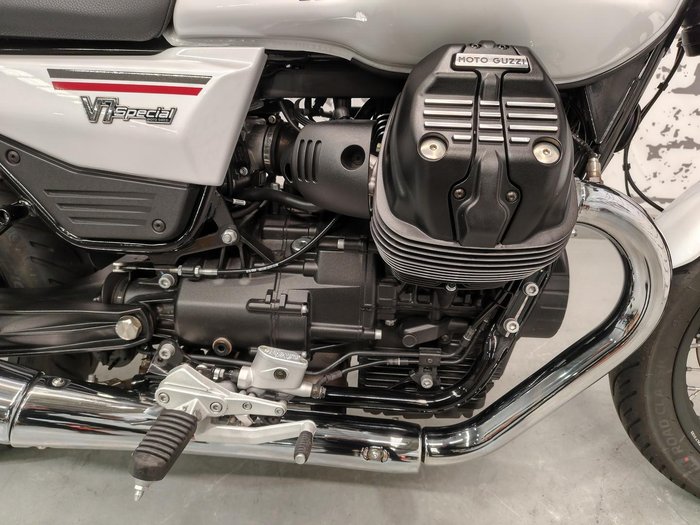 2025 Moto Guzzi V7 Special Special White