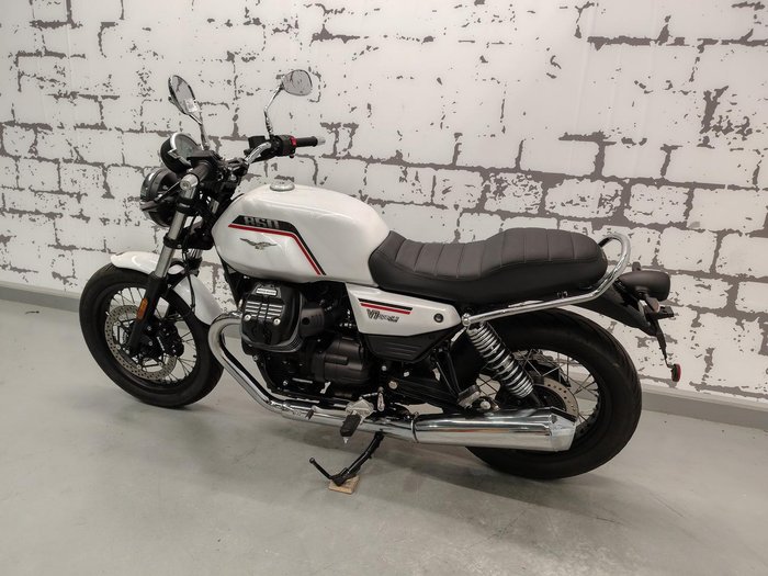 2025 Moto Guzzi V7 Special Special White