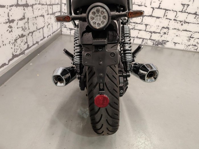 2025 Moto Guzzi V7 Special Special White