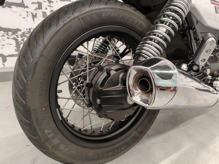 2025 Moto Guzzi V7 Special Special White