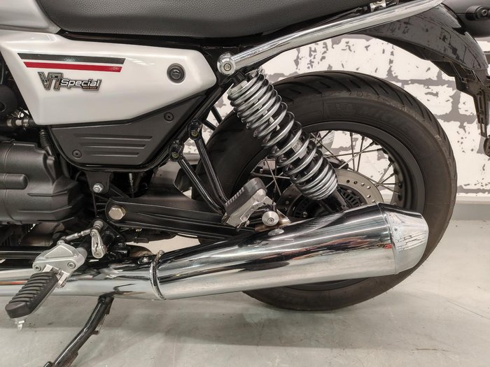 2025 Moto Guzzi V7 Special Special White