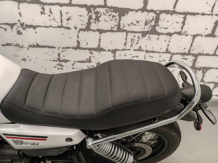 2025 Moto Guzzi V7 Special Special White