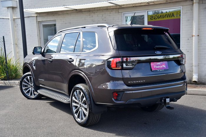 2025 Ford Everest Platinum