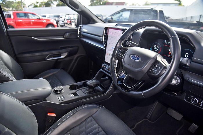 2025 Ford Everest Platinum