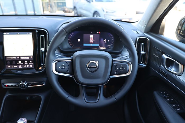 2026 Volvo XC40 Ultra B4 Dark