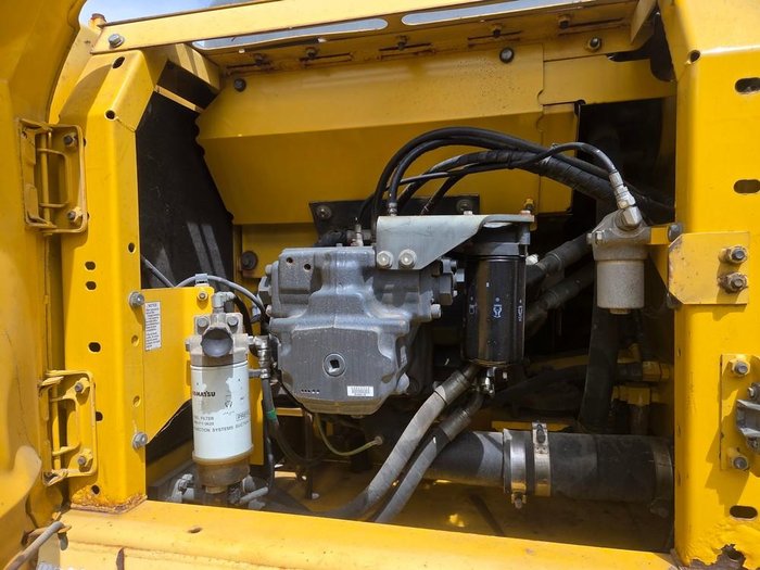2012 Komatsu Pc200 8