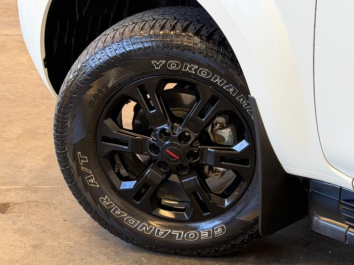 2023 Nissan Navara ST-X