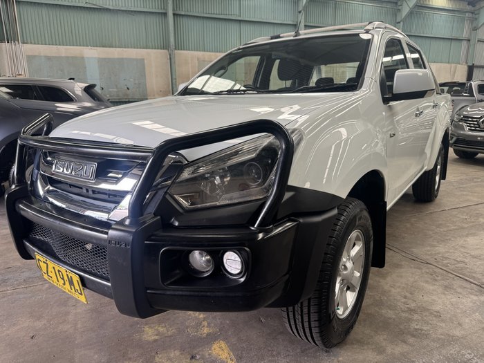 2017 Isuzu D-MAX LS-M