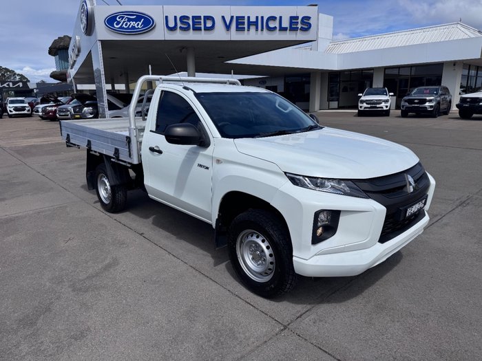 2021 Mitsubishi Triton GLX