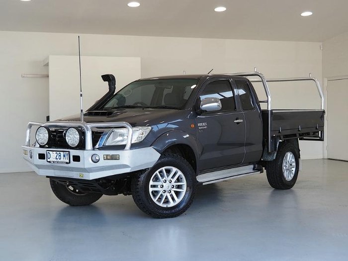 2013 Toyota Hilux SR