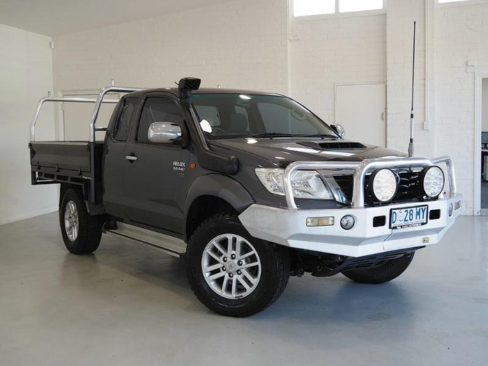 2013 Toyota Hilux SR