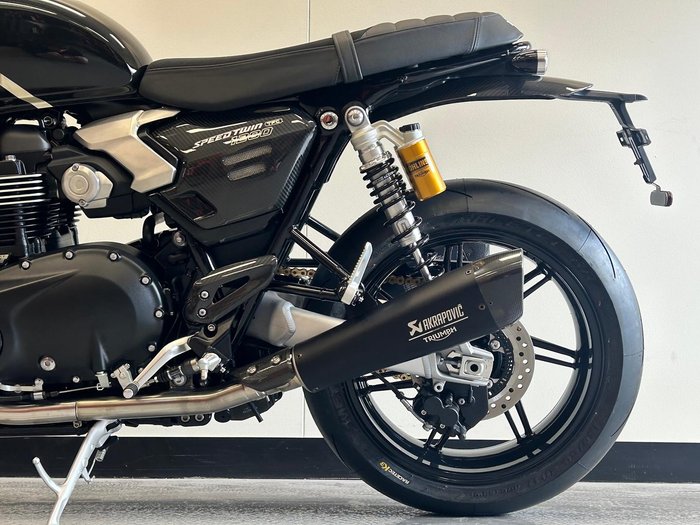2026 Triumph Speed Twin 1200 TFC Speed Twin Gold