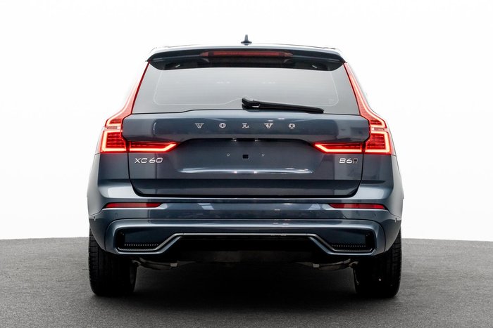 2023 Volvo XC60 Ultimate B6 Dark