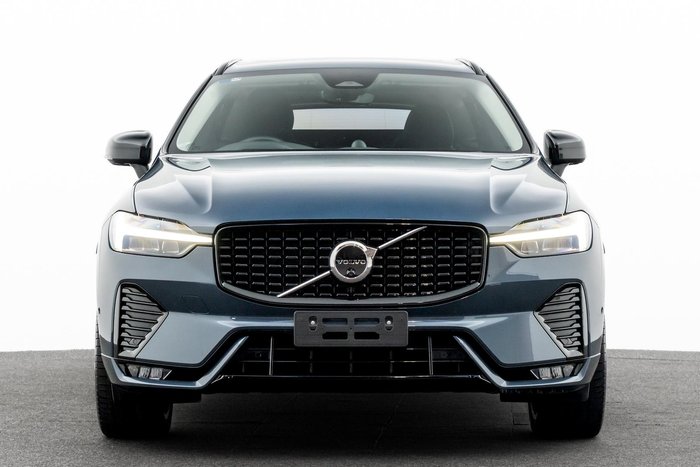 2023 Volvo XC60 Ultimate B6 Dark