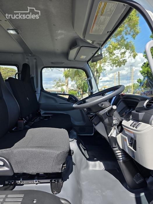 2025 Fuso Canter