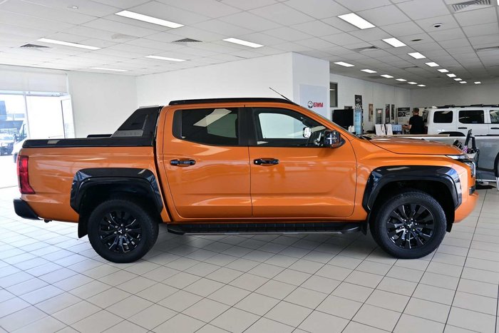 2025 Mitsubishi Triton GSR