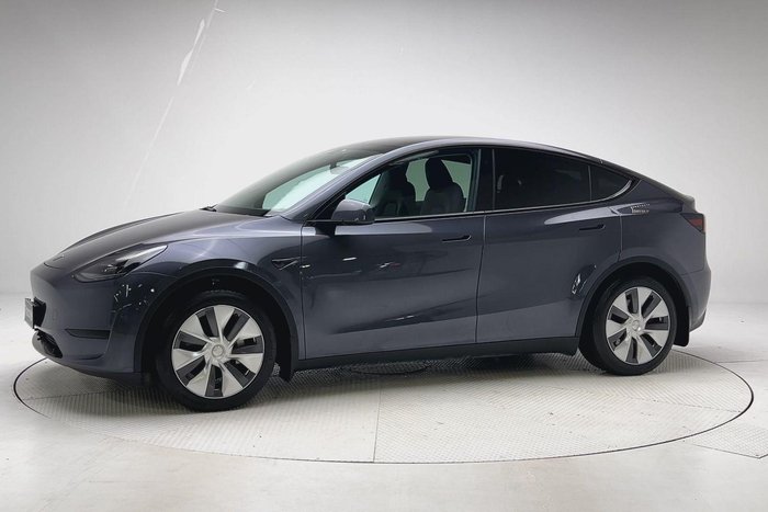 2023 Tesla Model Y Rear-Wheel Drive