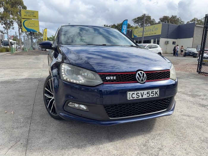 2014 VOLKSWAGEN POLO