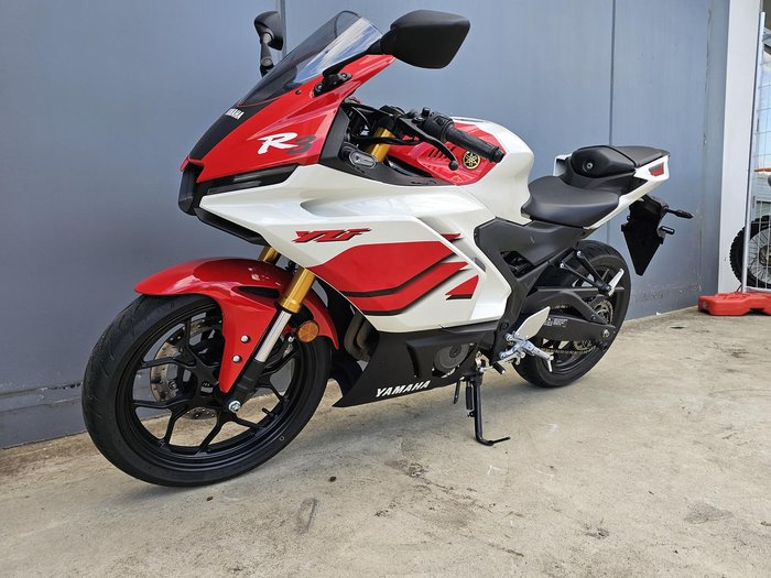 2026 Yamaha YZF-R3 70th Anniversary R3 White