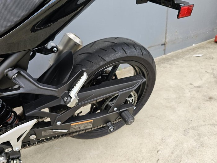 2021 Kawasaki Ninja 400 (EX400G) Ninja Grey