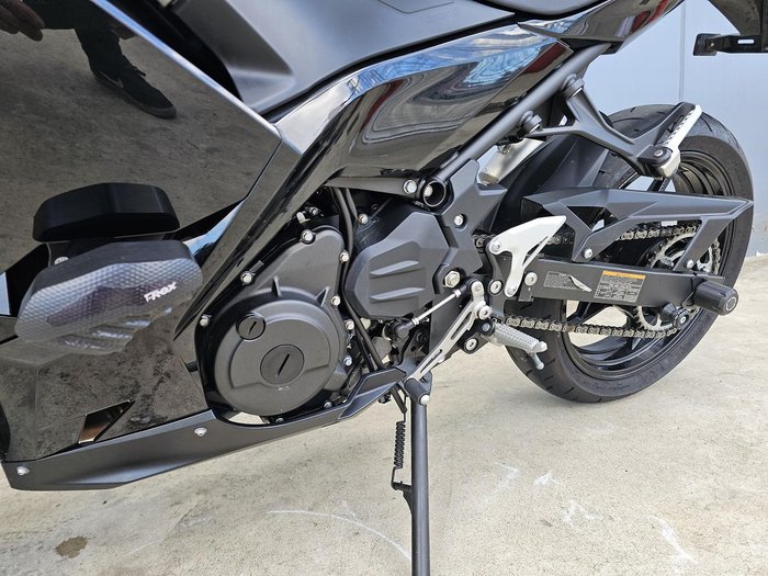 2021 Kawasaki Ninja 400 (EX400G) Ninja Grey
